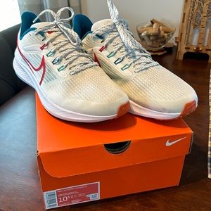 Nike Air Zoom Pegasus 39 - Road Running Shoes (10.5)